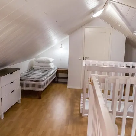 Sapara V- P61 By Interhome